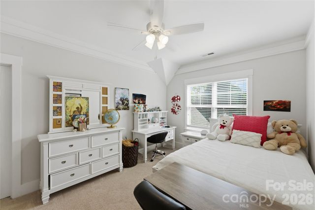 661 Ideal Way, Charlotte, NC 28203