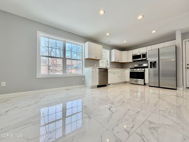 3945 Imperial Boulevard, Toledo, OH 43623