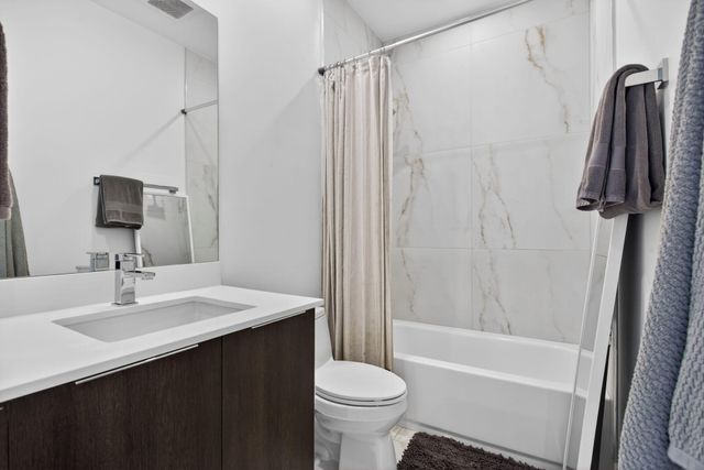 1044 N VICTORIA PARK Road, Fort Lauderdale, FL 33304