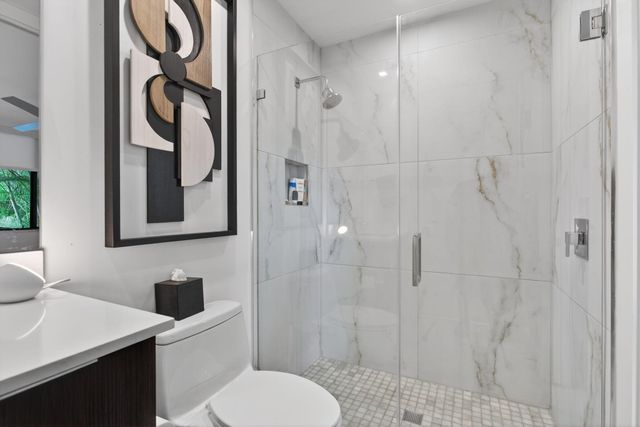 1044 N VICTORIA PARK Road, Fort Lauderdale, FL 33304