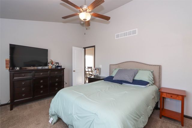 1247 Mary Lane, North Liberty, IA 52317