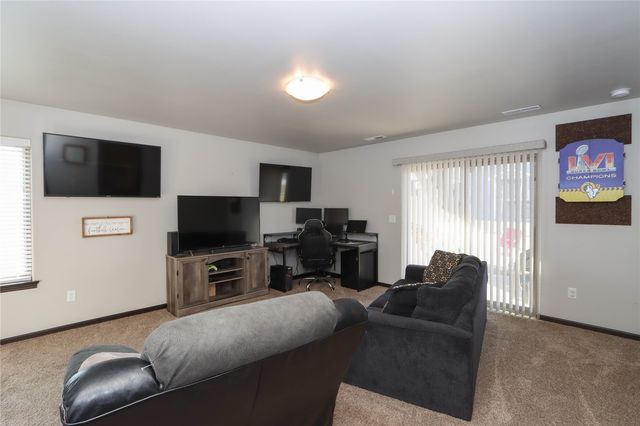 1247 Mary Lane, North Liberty, IA 52317