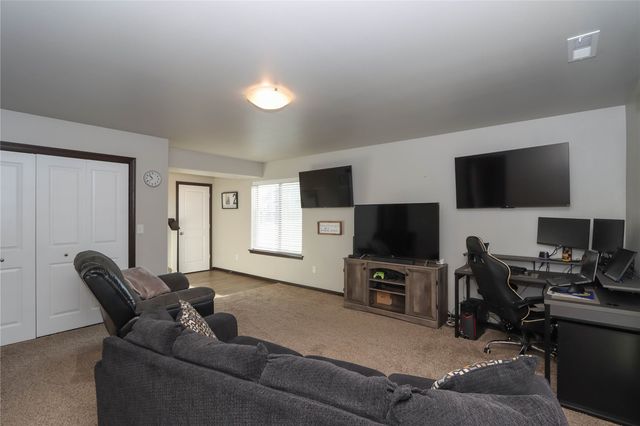 1247 Mary Lane, North Liberty, IA 52317