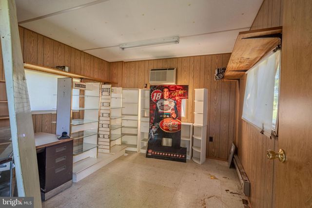 9334 S SUSQUEHANNA TRL, Port Trevorton, PA 17864