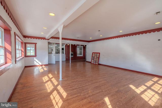 9334 S SUSQUEHANNA TRL, Port Trevorton, PA 17864