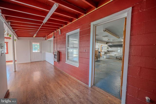 9334 S SUSQUEHANNA TRL, Port Trevorton, PA 17864