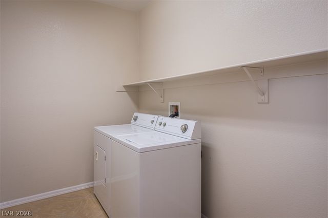 8229 Oakshire Street, Las Vegas, NV 89131