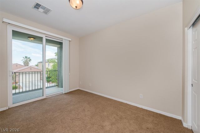 8229 Oakshire Street, Las Vegas, NV 89131
