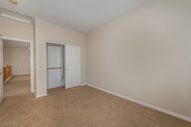 8229 Oakshire Street, Las Vegas, NV 89131