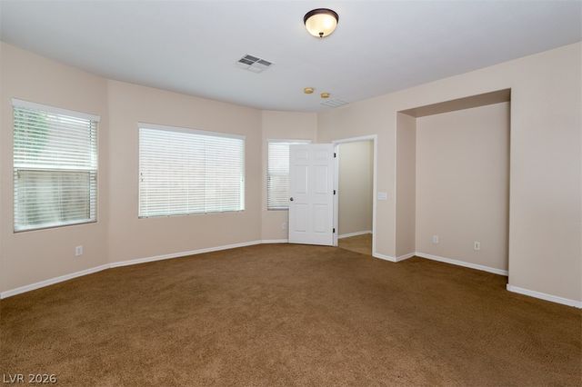 8229 Oakshire Street, Las Vegas, NV 89131