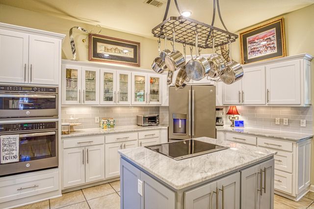 23 Risco Way, Hot Springs Village, AR 71909