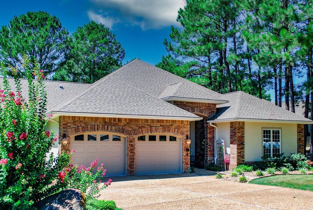 23 Risco Way, Hot Springs Village, AR 71909