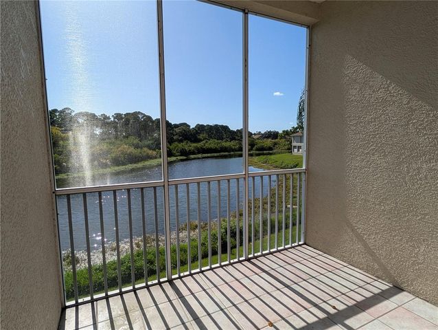 8390 WINGATE DRIVE 525, Sarasota, FL 34238