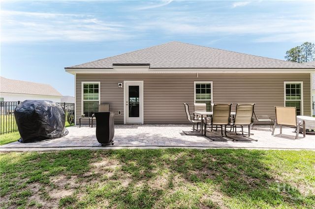 22 Muhly Loop, Richmond Hill, GA 31324