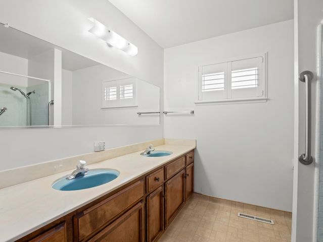 6613 N Chance Avenue, Fresno, CA 93710