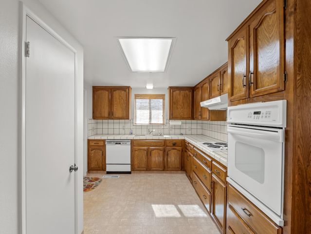 6613 N Chance Avenue, Fresno, CA 93710