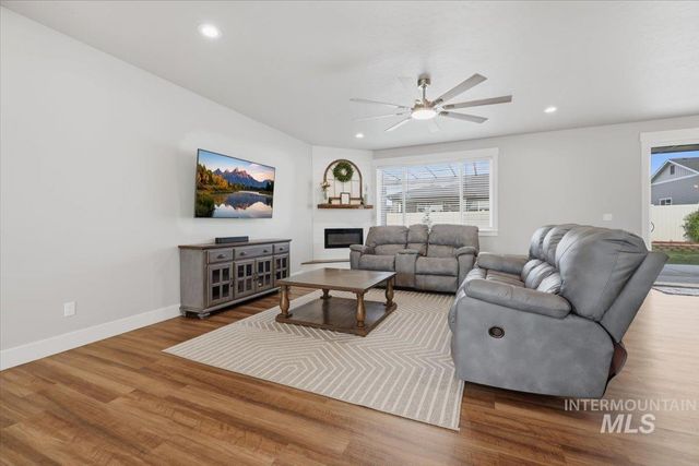 17640 N Wickenburg, Nampa, ID 83687