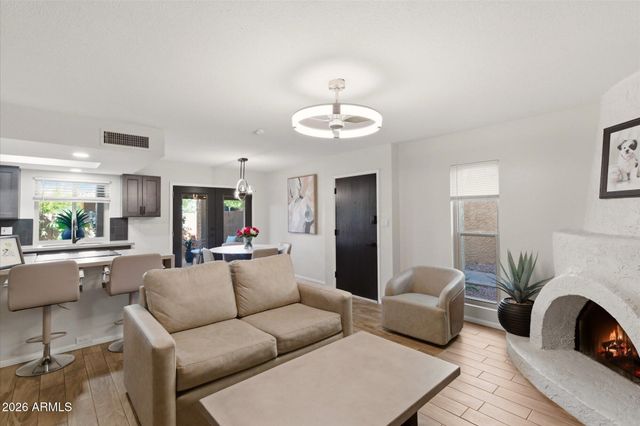 10413 N 10TH Place 3, Phoenix, AZ 85020