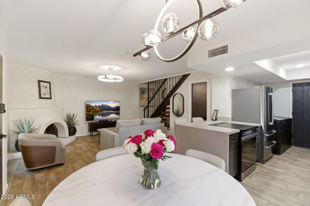 10413 N 10TH Place 3, Phoenix, AZ 85020