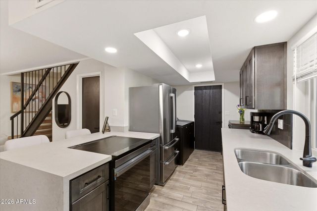 10413 N 10TH Place 3, Phoenix, AZ 85020