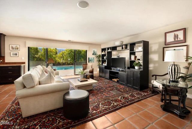 1213 San Ramon Way, Ojai, CA 93023