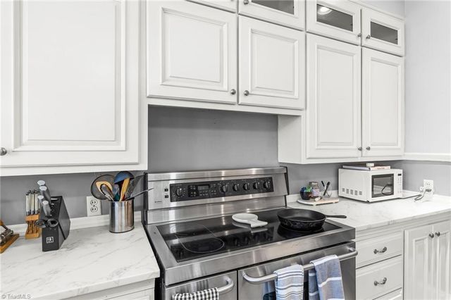 630 Colonial Drive, High Point, NC 27262