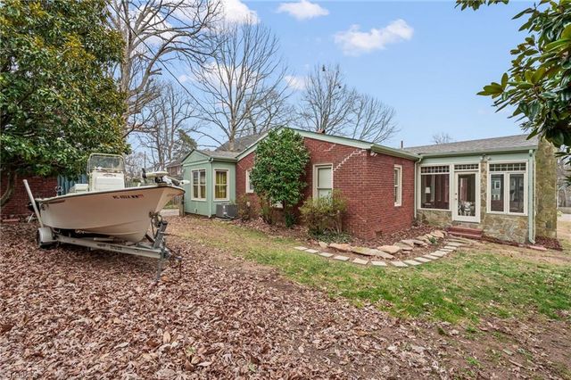 630 Colonial Drive, High Point, NC 27262