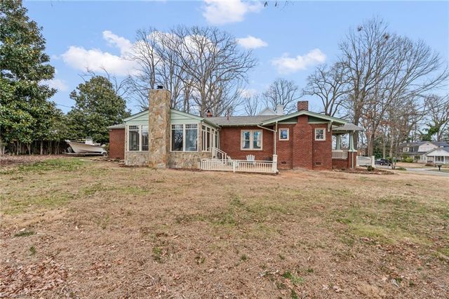 630 Colonial Drive, High Point, NC 27262