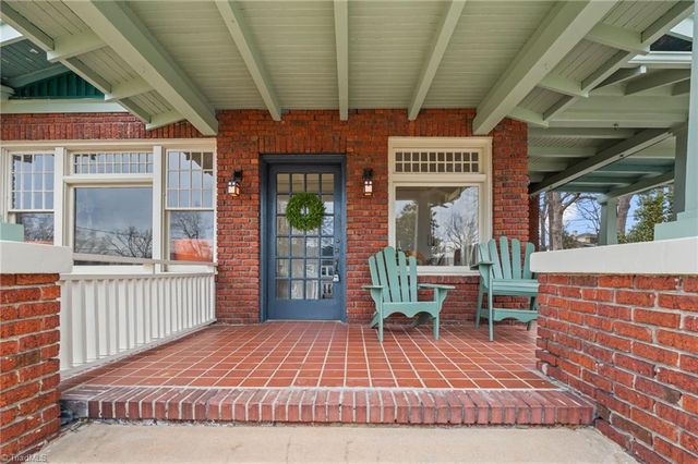 630 Colonial Drive, High Point, NC 27262