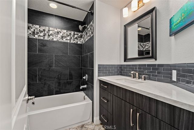 822 S Boulder, Anaheim, CA 92808
