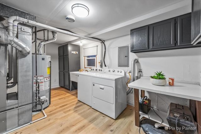 1942 Trail Ridge Street, Arlington Heights, IL 60004