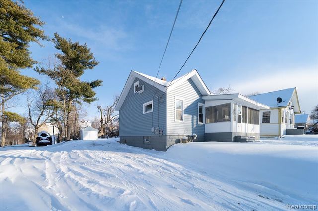 287 S Anderson Avenue, Pontiac, MI 48342