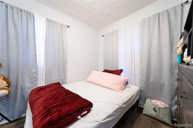 287 S Anderson Avenue, Pontiac, MI 48342