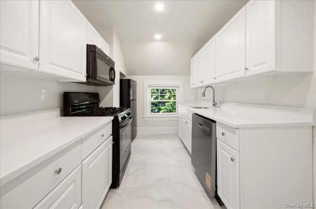 32 Orchard Street 3, Pleasantville, NY 10570