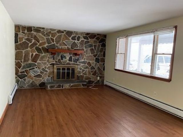 176 Caesars Lane, New Windsor, NY 12553