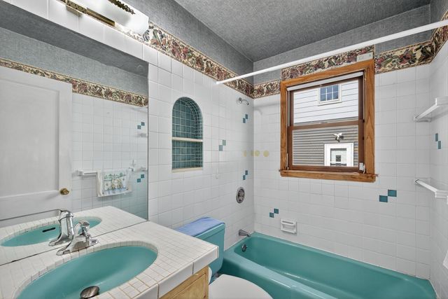 808 13th Avenue NE, Rochester, MN 55906