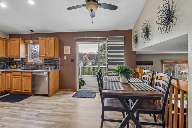 3304 SE 19th Court, Des Moines, IA 50320