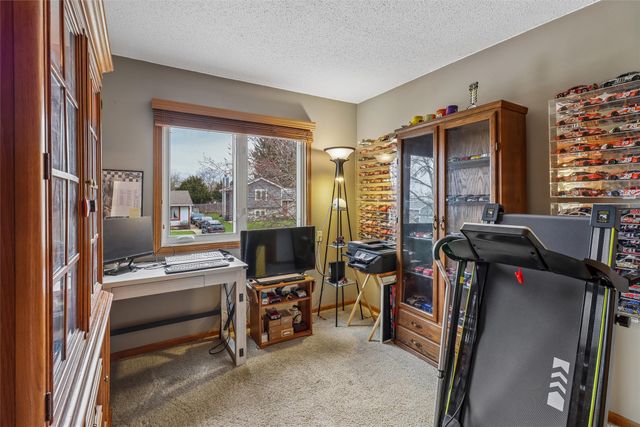 3304 SE 19th Court, Des Moines, IA 50320