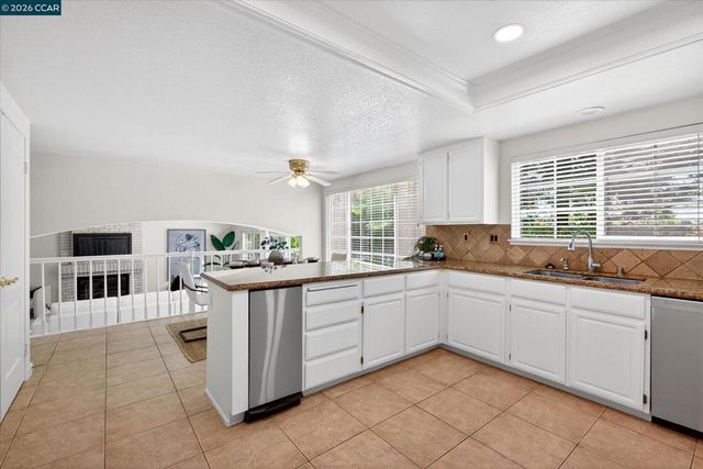 804 Eastbrook Ct, Danville, CA 94506