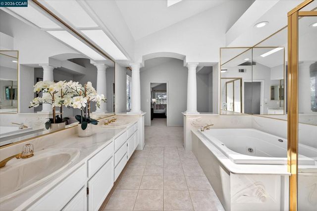 804 Eastbrook Ct, Danville, CA 94506