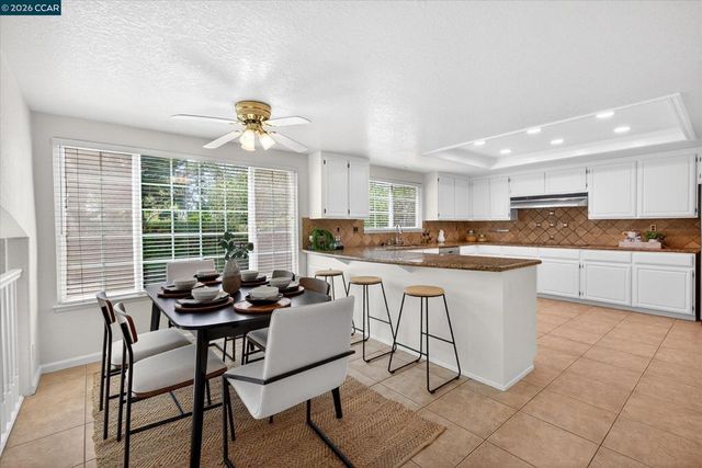 804 Eastbrook Ct, Danville, CA 94506