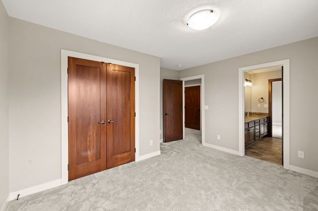 2944 NW 167th Street, Clive, IA 50325