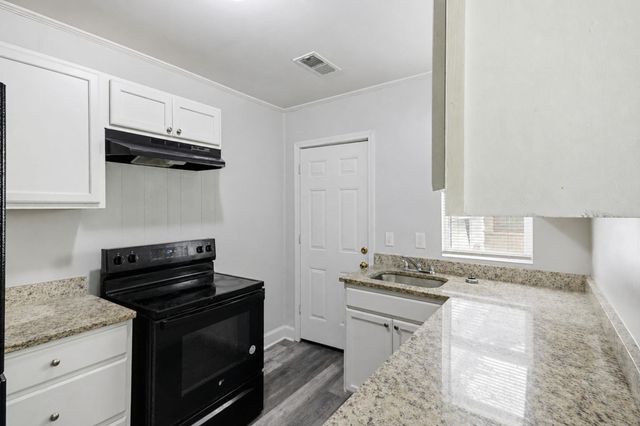 713 E BRENTWOOD CIR, Memphis, TN 38111
