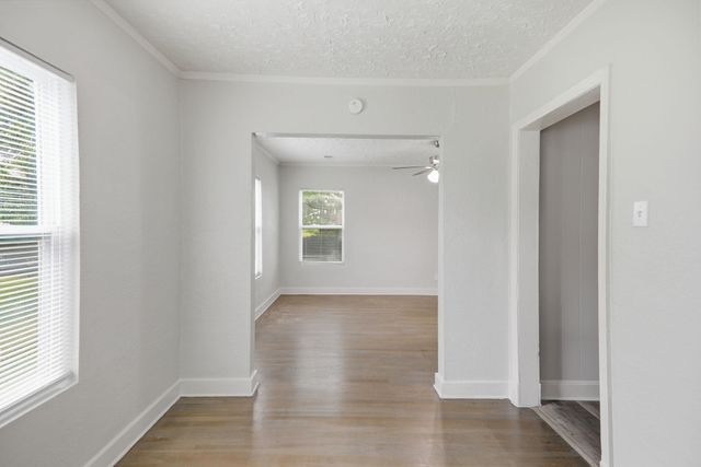 713 E BRENTWOOD CIR, Memphis, TN 38111