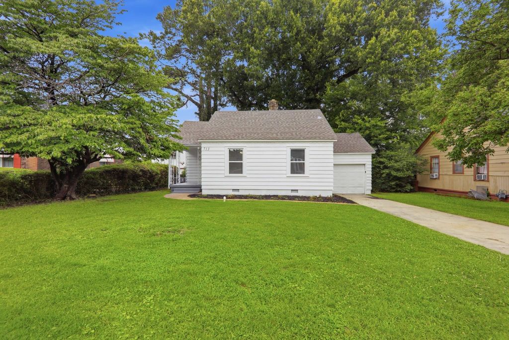 713 E BRENTWOOD CIR, Memphis, TN 38111