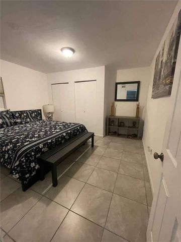 315 NW 59th St 2, Miami, FL 33127