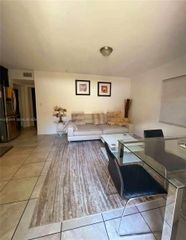 315 NW 59th St 2, Miami, FL 33127