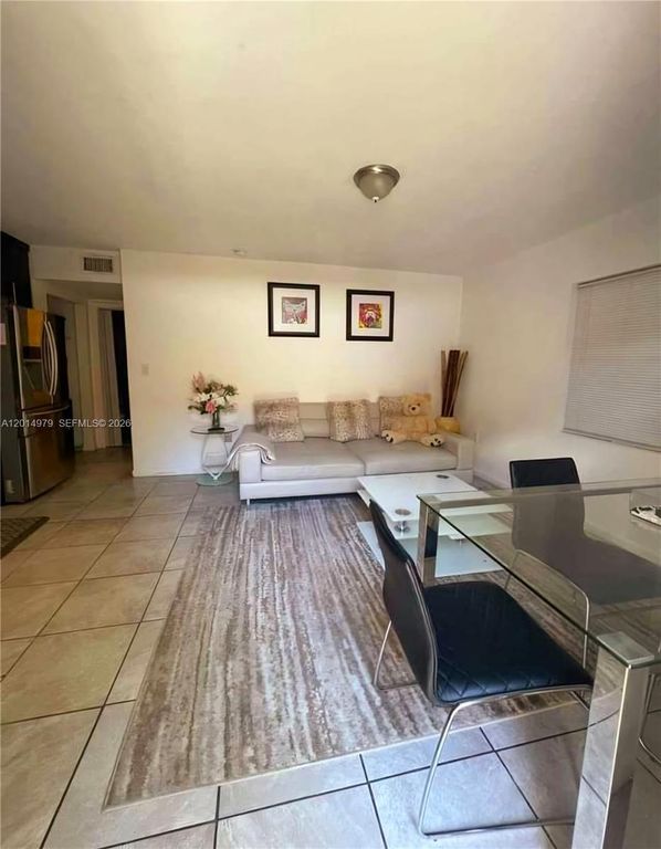 315 NW 59th St 2, Miami, FL 33127