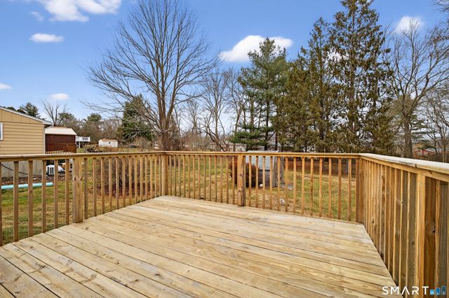 205 Browning Road, Norwich, CT 06360