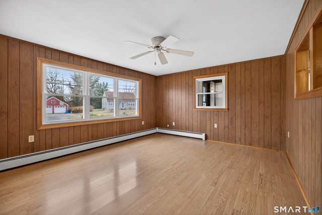 205 Browning Road, Norwich, CT 06360